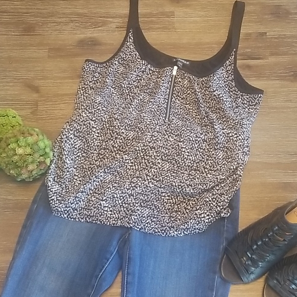 Tank with zipper detail - Picture 1 of 3